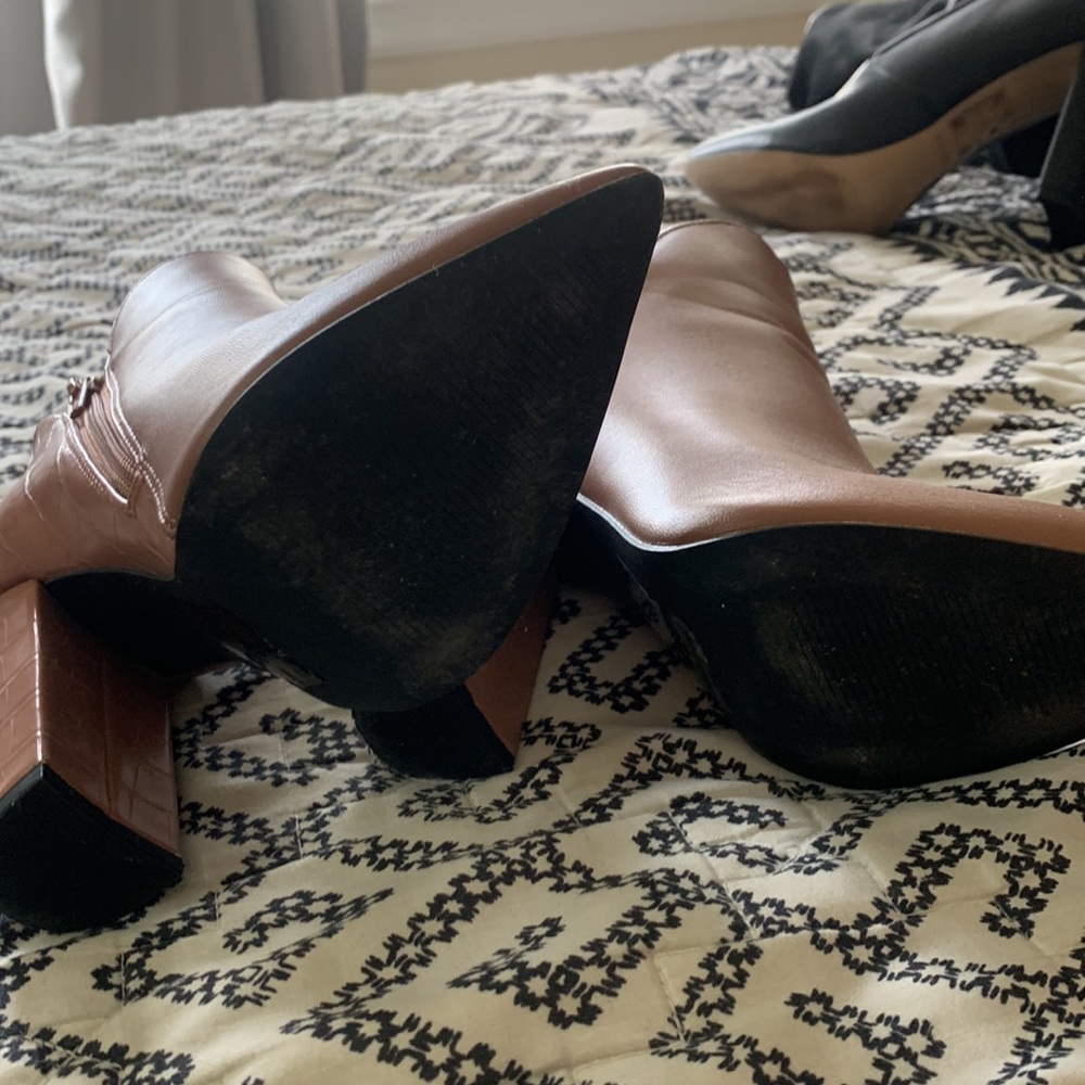 Mauve booties - Picture 3 of 4